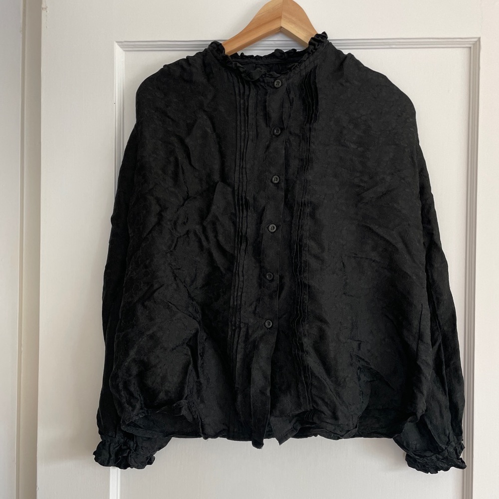 Silk shirt made in Vietnam from Doen shirt pattern. Size M.